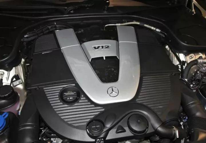 6.0t v12汽油发动机