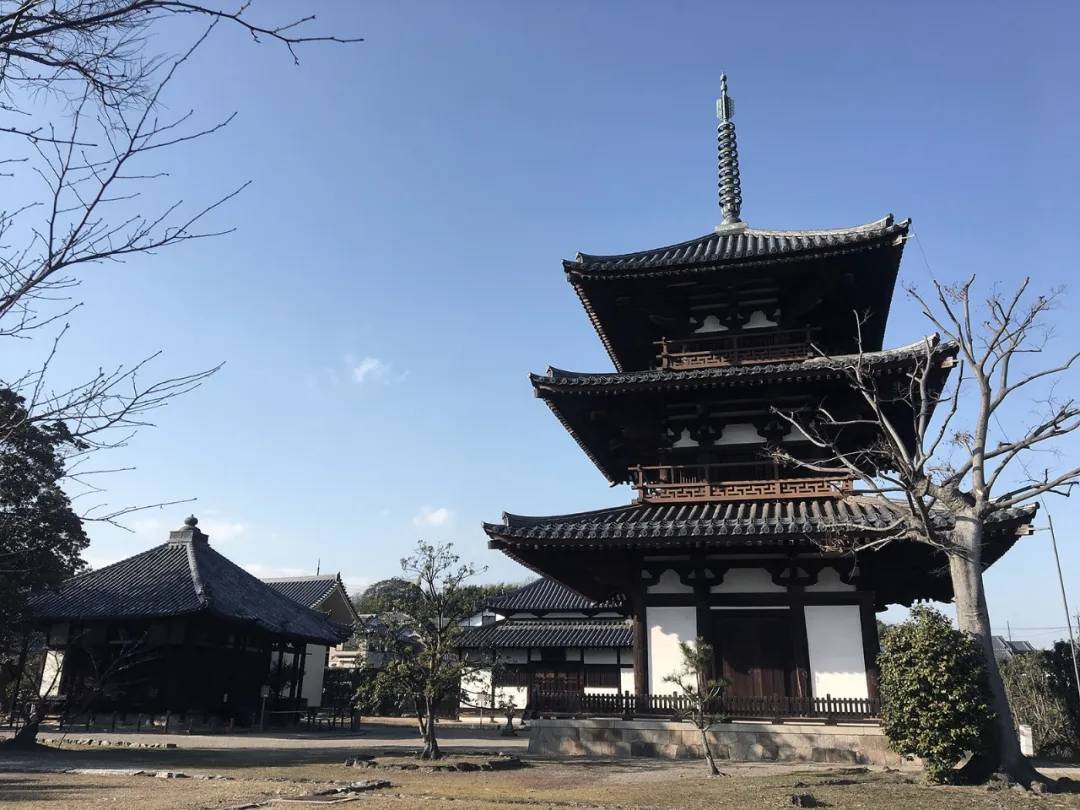 日本列岛十二世纪前的十一座木塔