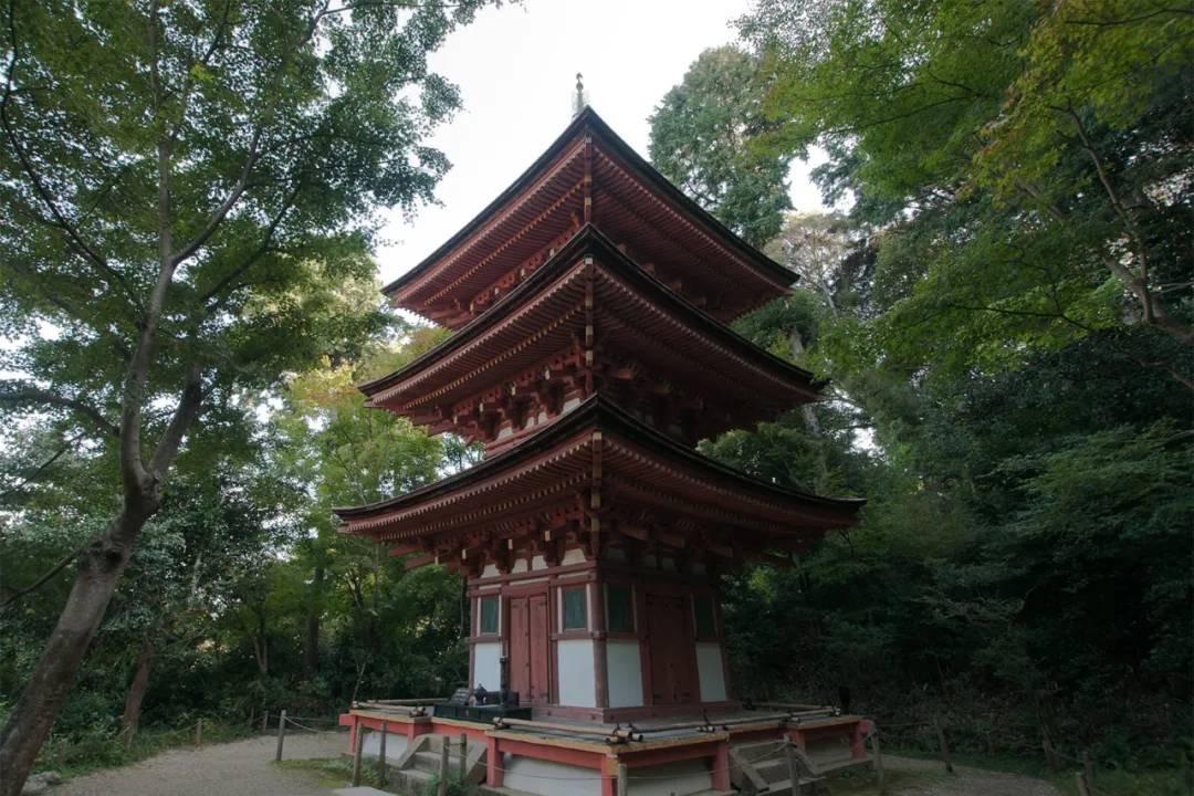 日本列岛十二世纪前的十一座木塔