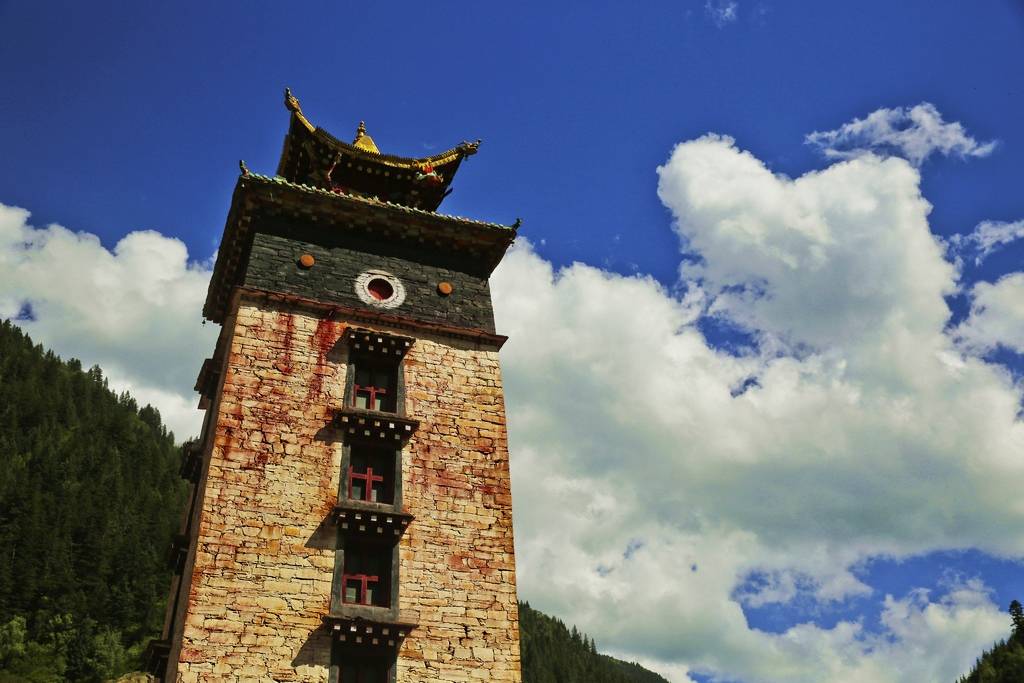 原创走进松岗直波八角古碉群