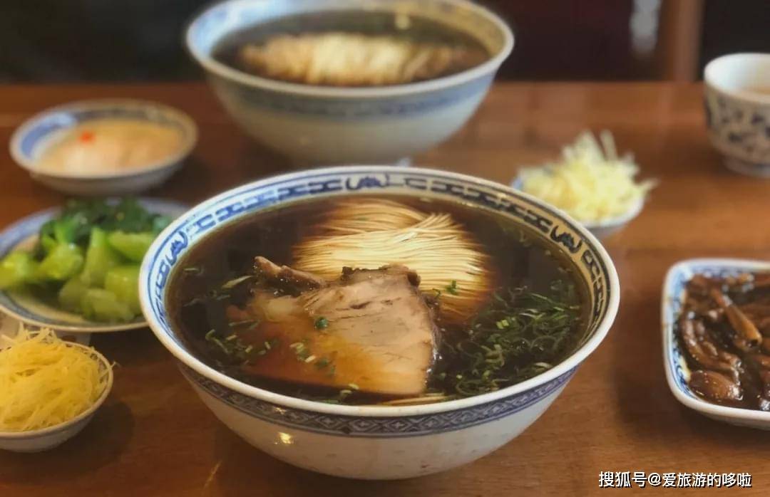 苏州面上浇头的鲜味儿,得掐着日子吃