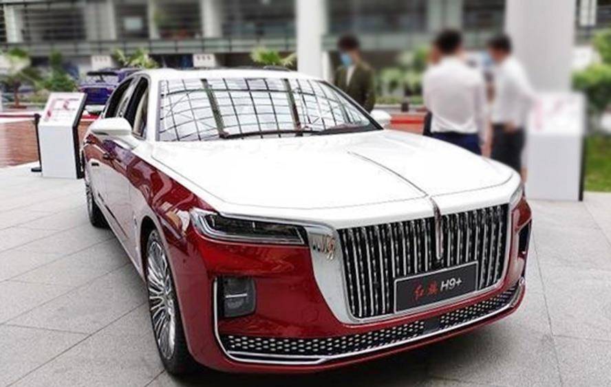 一汽红旗h9加长版首次现身轴距达到3米2气势媲美迈巴赫