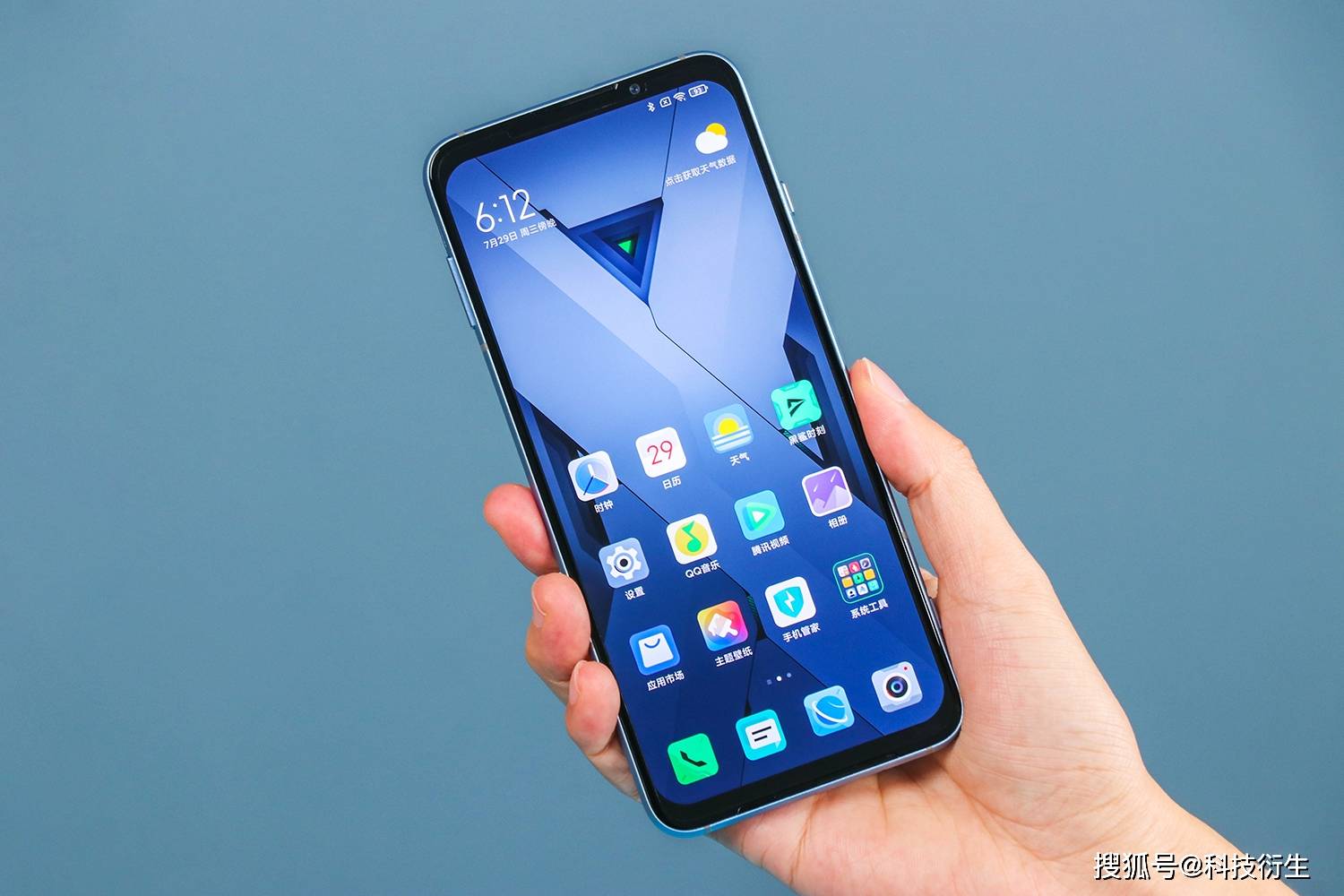 7月31日,小米的黑鲨游戏手机正式发布了黑鲨3s,还来了一个反操作,处理