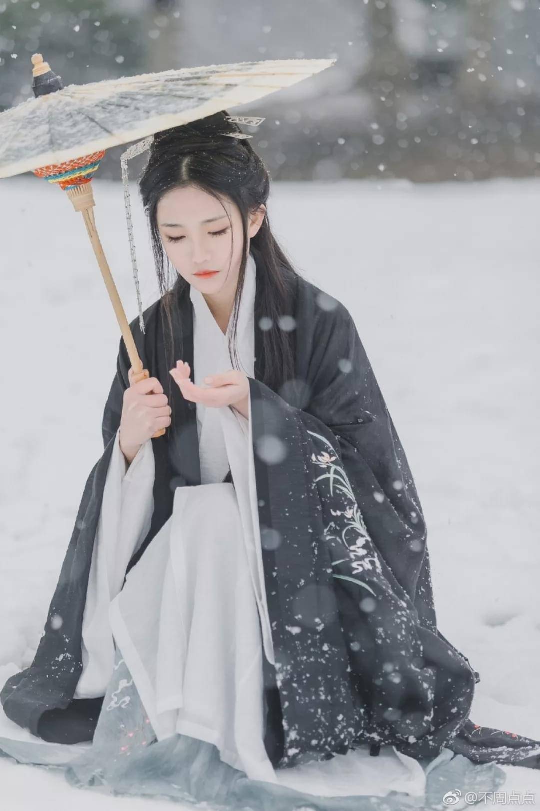 汉服小仙女:去看日暮炊烟里的故里_李涵大