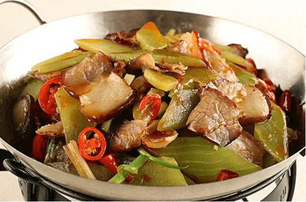 干锅莴笋腊肉高清图片图片