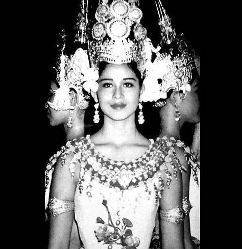 西哈努克国王情史不输泰王玛哈有六位妻子为何有两位是他姨妈