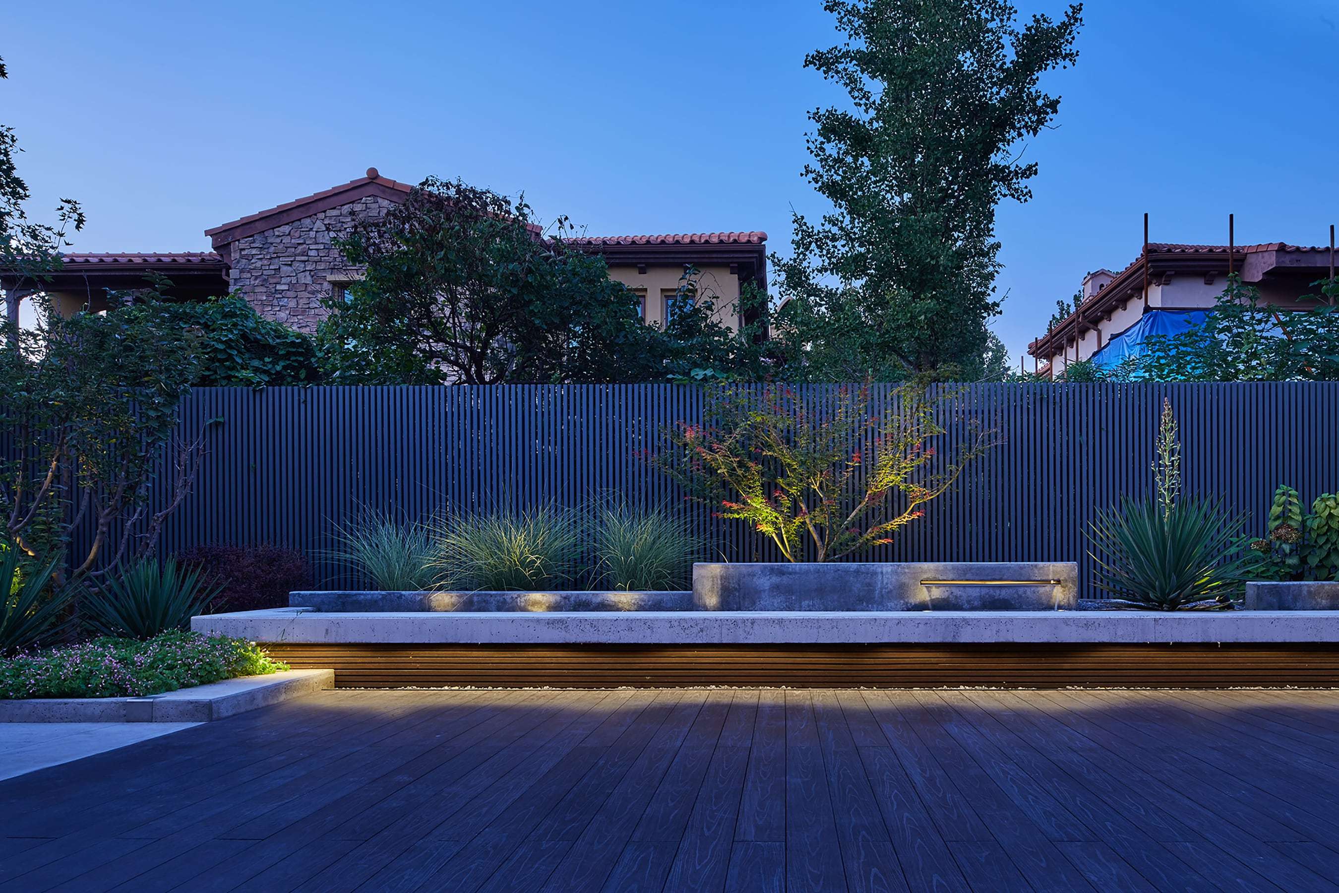 原创16个"现代庭院"设计案例,掌握好这4点,凸显现代院落时尚感