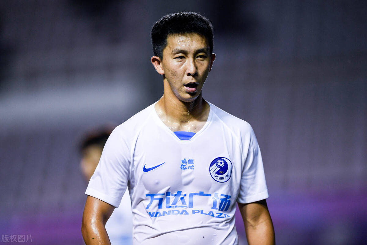 原创大连人本轮中超惜败苏宁,贝帅因错信一人首发,致使球队葬送好局
