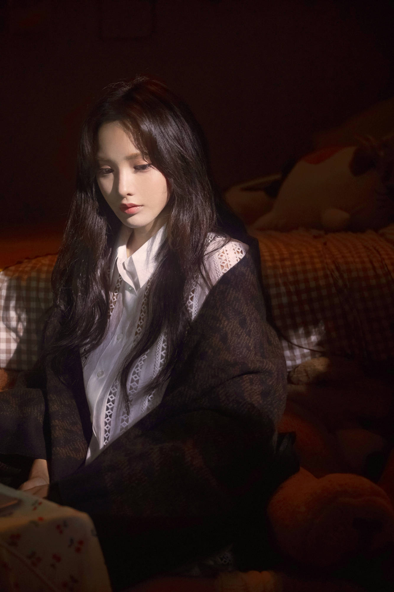 彭小苒助演郭敬明《少年之名》mv 青春校服造型诠释多元塑造力