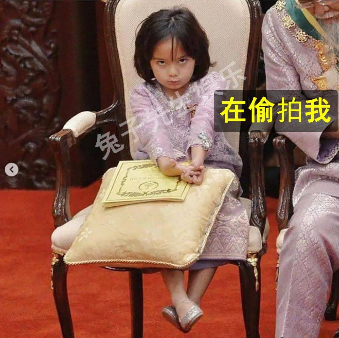 9岁马来西亚小公主庆生撅嘴鼓腮奶凶奶凶的这气质娘胎自带啊