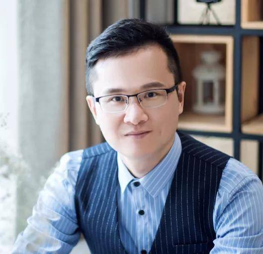 李满海博士拥有丰富的用户体验企业实操和培训经验,为原xxy