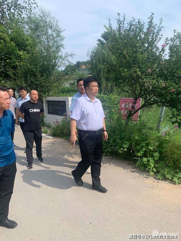 陕州区全面开展巡河工作_王昱