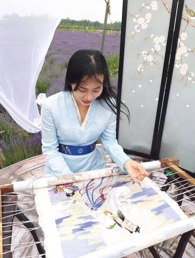 【苏州人家的小康生活】镇湖:一针一线绣出的幸福_刺绣