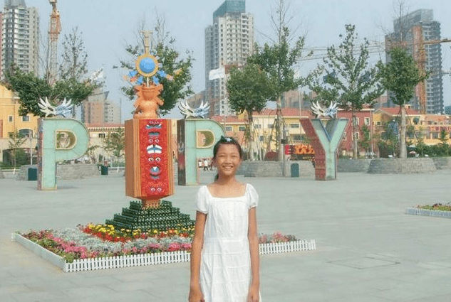 原创女排姑娘们的童年照:龚翔宇袁心玥最可爱,丁霞认不出!