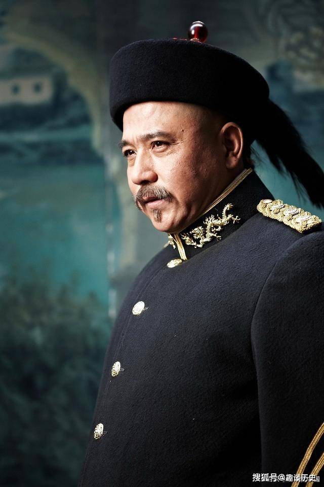 就是清朝末年的袁姓大家族,并且刘氏嫁给的少爷是家族的长孙袁保中