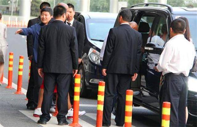 中国第一国际保镖:曾保护雇主从利比亚撤离,出生入死无暇娶妻