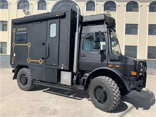 乌尼莫克u4023全地形房车入门版价格高达300万元