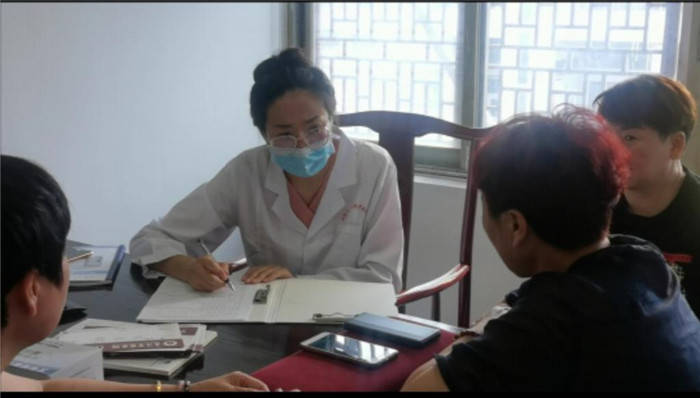 北京天恩国际中医医院集团张正天教授率队支援河南