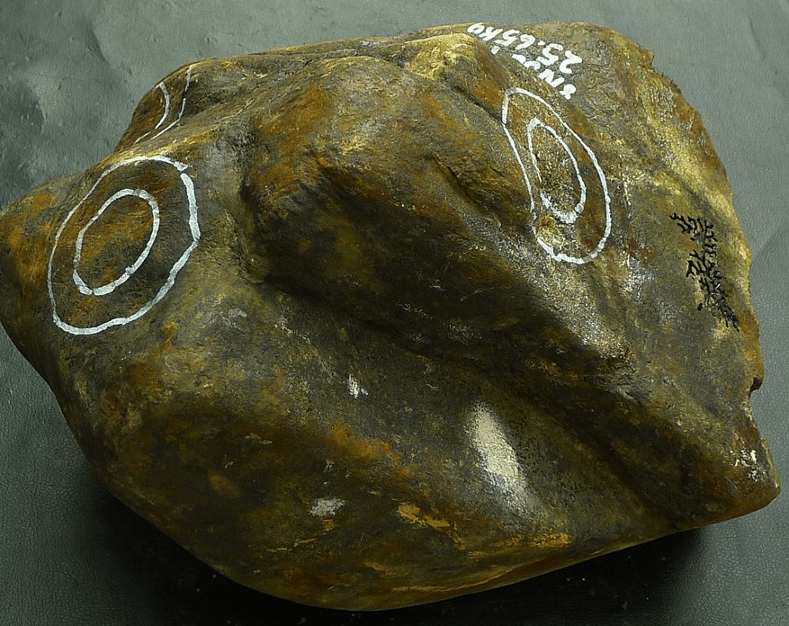 原创易出高货的莫西沙铁锈皮原石,你了解吗?