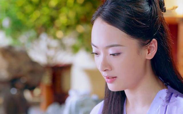 不过孙铱在《楚乔传》中戏份不多,只是客串出演,作为桃叶姬跳了一支舞