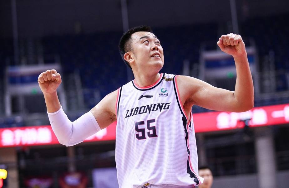 韩德君破局让广东头疼,杜峰迎大难题,他该怎么防?