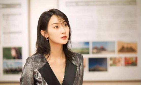 《大兵小将》的女主角是在路上"捡"的?走廊偶遇成龙,才有了今天_林鹏