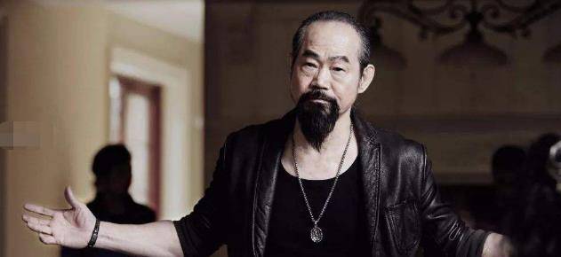 近两年来吴京这位男演员的电影票房成绩比较好,他的风头完全盖过了