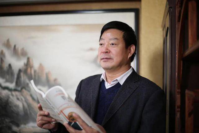 刘冠军会长担任中国最美经方丛书编辑委员会副主编,分册副主编!