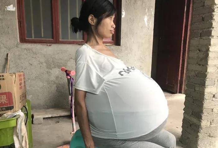 世界上最大肚子的孕妇图片