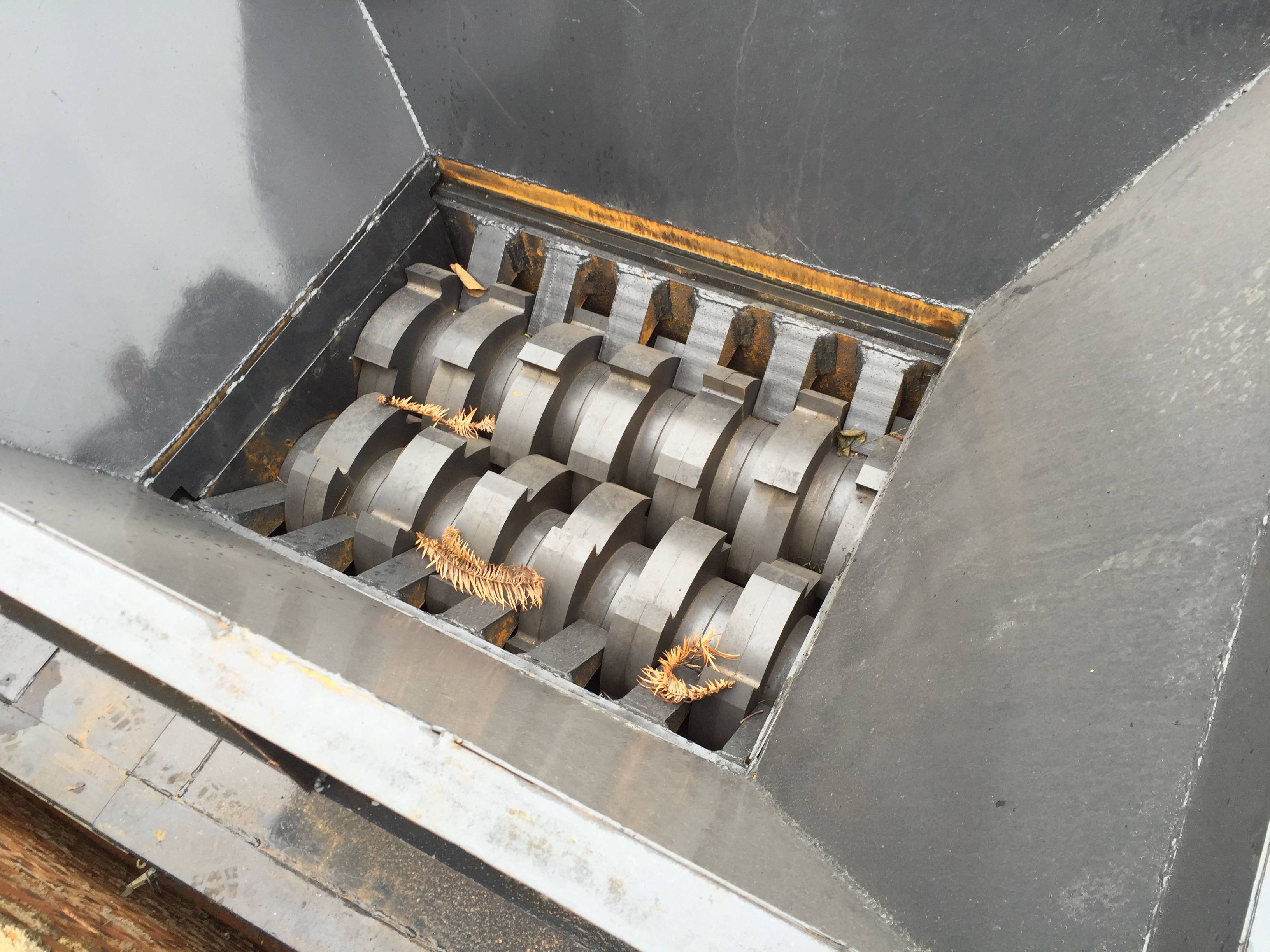 大型工业垃圾撕碎机为环境治理做出了贡献