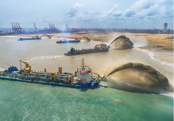 填海建设渠道其实从另一个意义上来说可以是填海造陆,在南海