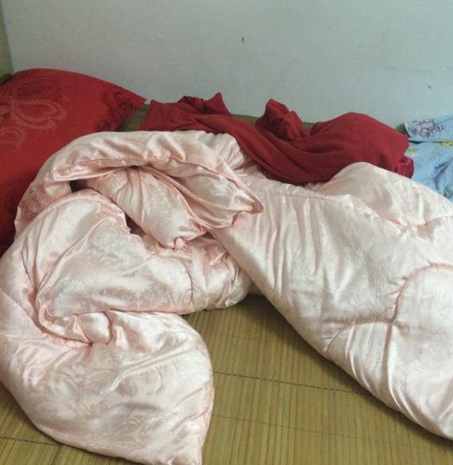 被子和床单应该多久洗一次超过这个时间螨虫可能在铸窝