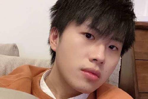 不是明星,没有大投资,b站头部up主组建男团搞起了综艺