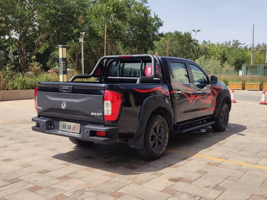 柴油手动的组合震动和噪音表现出色苑叔试驾锐骐6越野版