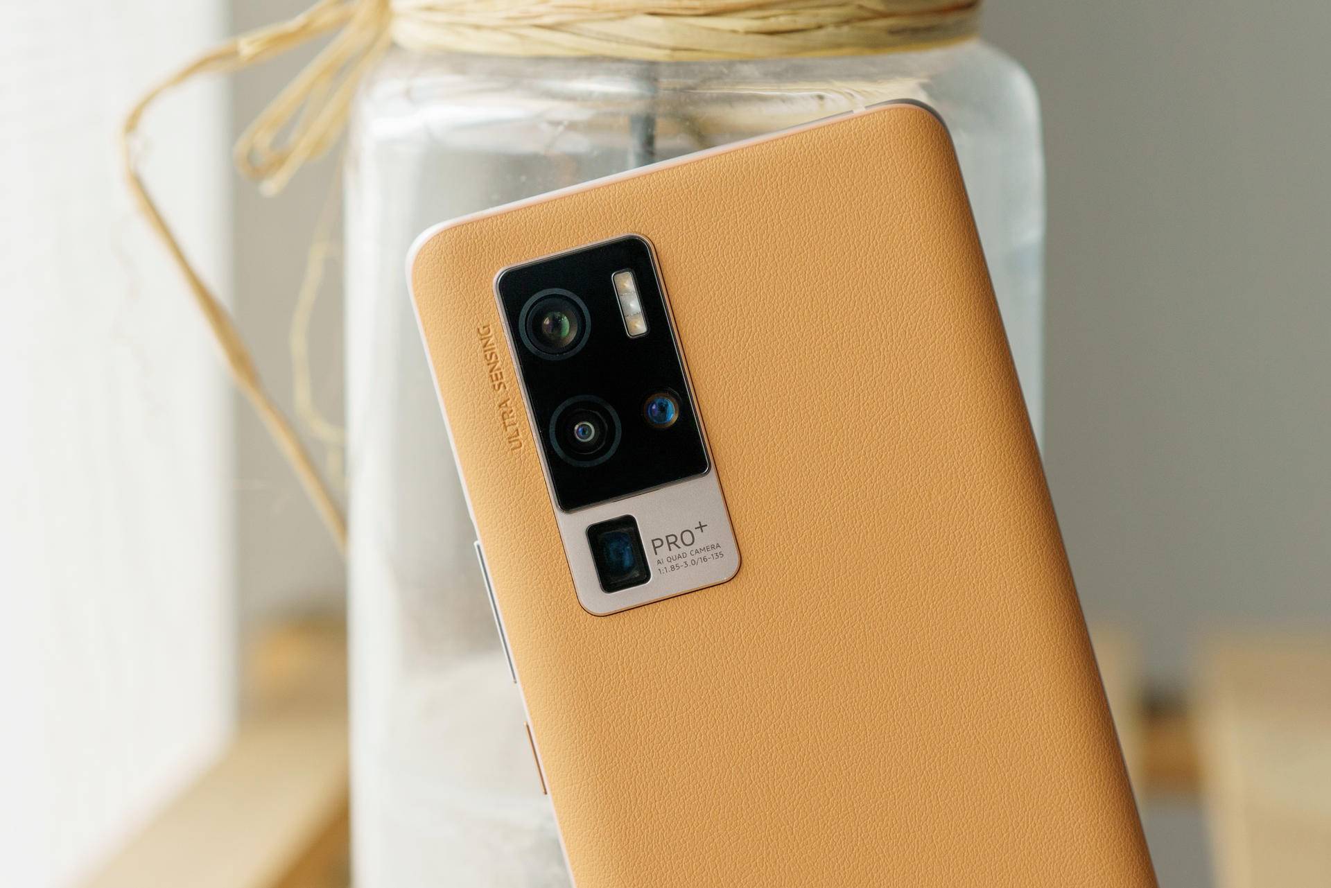 vivox50pro精致外表也掩不住霸气的性能