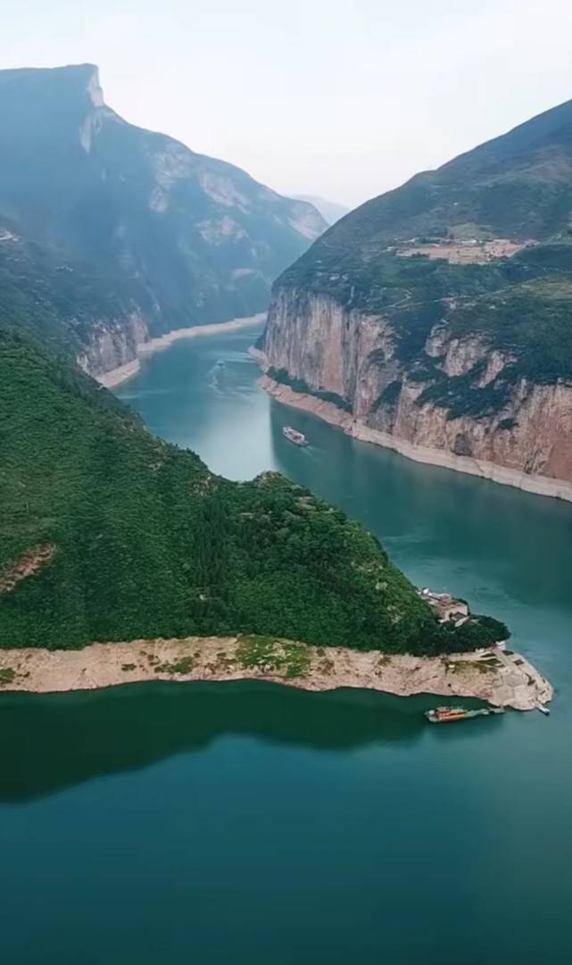 长江三峡最美的一段峡谷,绝美无比!_瞿塘峡