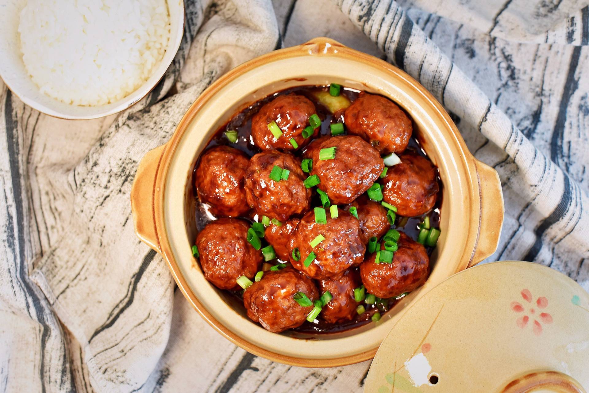 豆腐版"红烧狮子头",按照这个配方比例来,不散皮脆超下饭_丸子