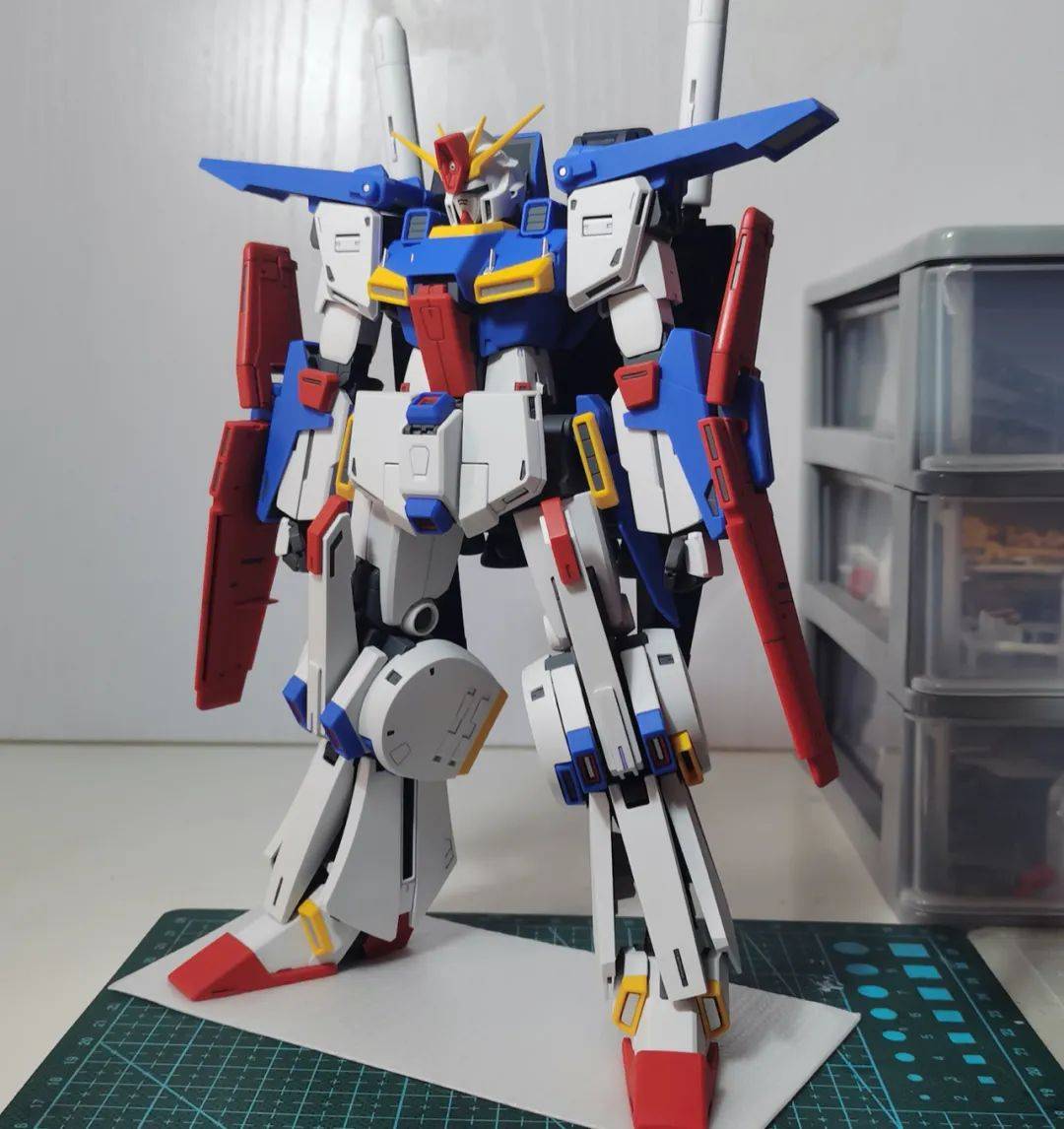 素组:mg kazz高达,自己的作品不香了