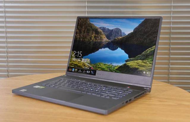 开学季带来新一轮笔记本热潮rog幻15成最香4k屏笔记本