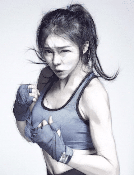 詹姆斯心中中国第一美女主播!对身材要求"严格",最爱健身瑜伽_张曼