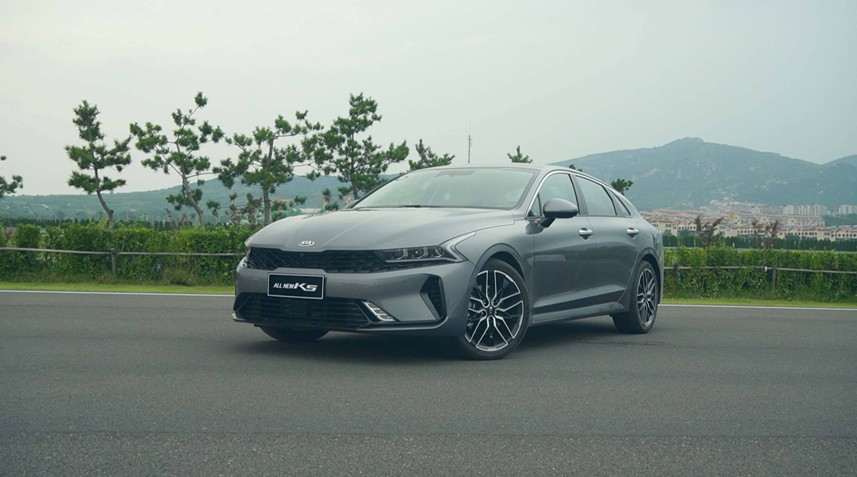 z时代青年绕不开的一台车试驾东风悦达起亚凯酷allnewk5