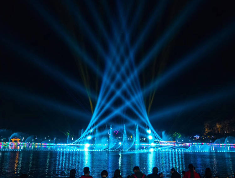 5d激光光影秀用的是什么技术