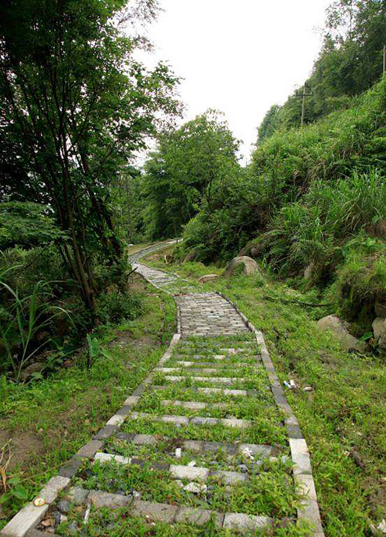 江西高安藏龙卧虎华林山一个鲜为人知的古寨