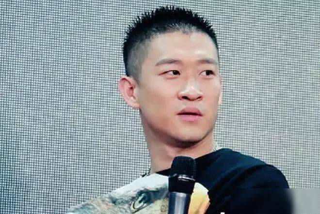 德云斗笑社第二期:烧饼公开回忆当年退社,却有人说在蹭曹金热度