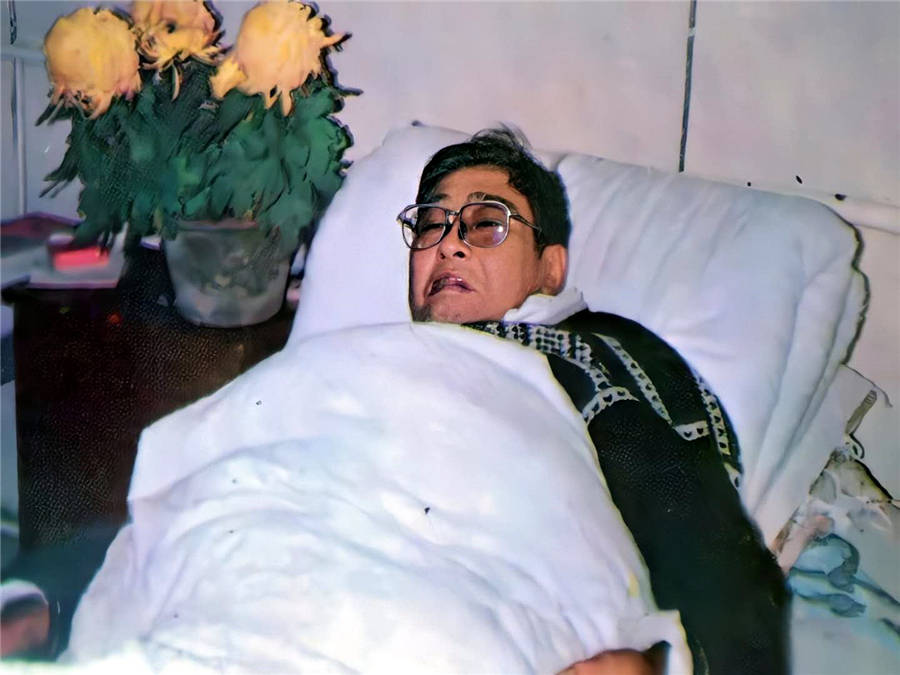 一组路遥老照片,创作《平凡的世界》时吐血,病危时妻子坚决离婚_林达