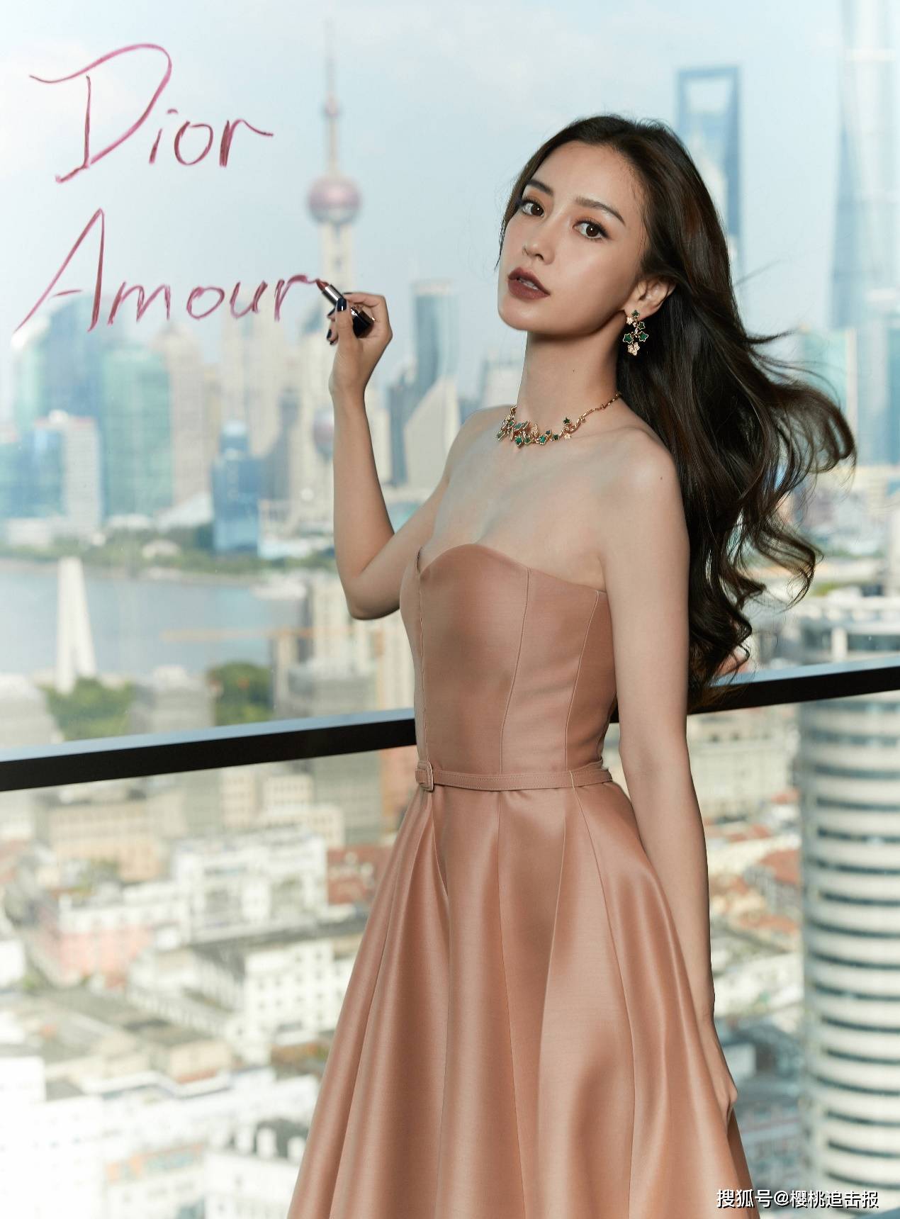 angelababy,娜扎,杨幂,赵露思等,大波浪浓浓女人味