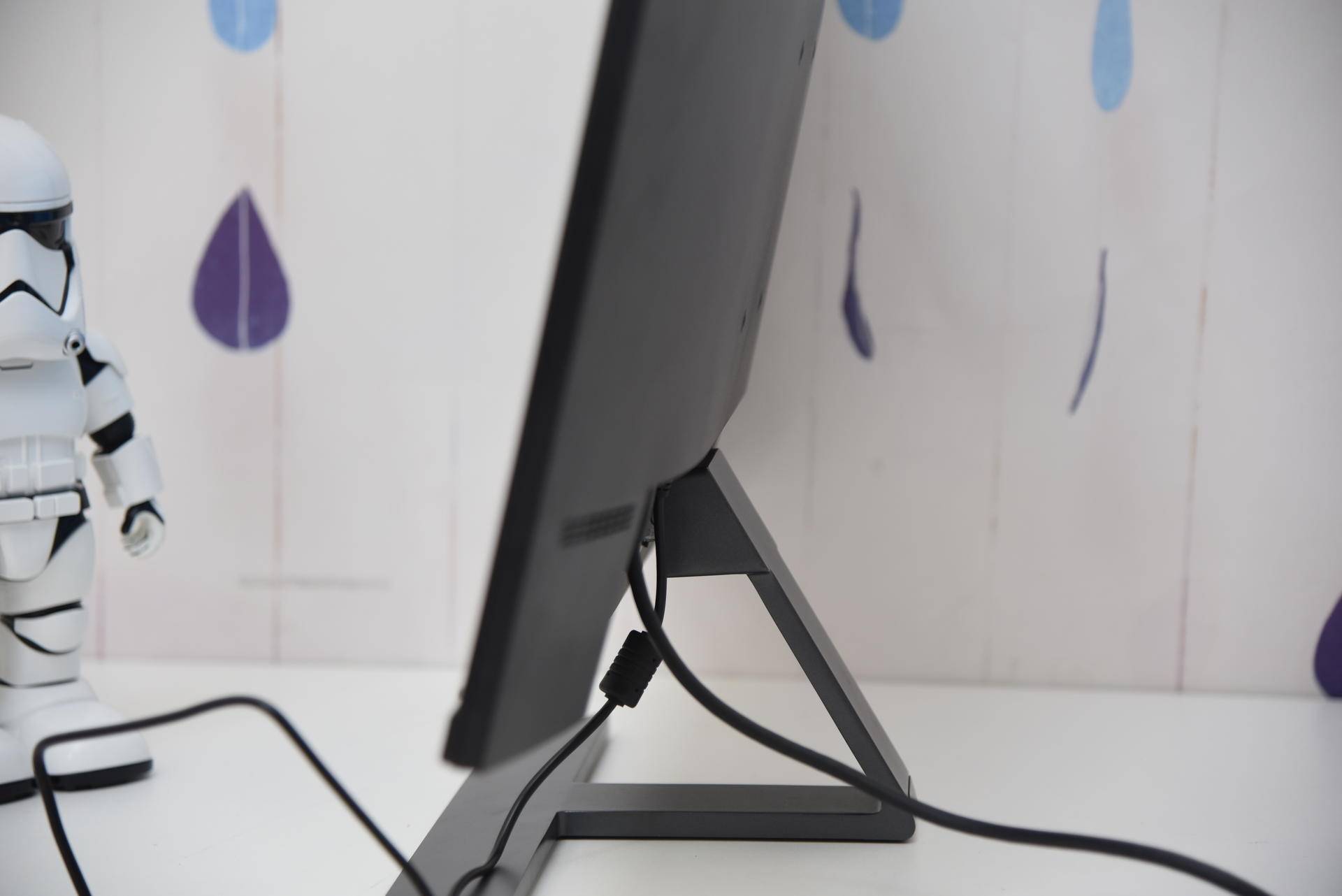 原创真性价比千元出头的也有165hz高刷优派vx2771hdpro评测