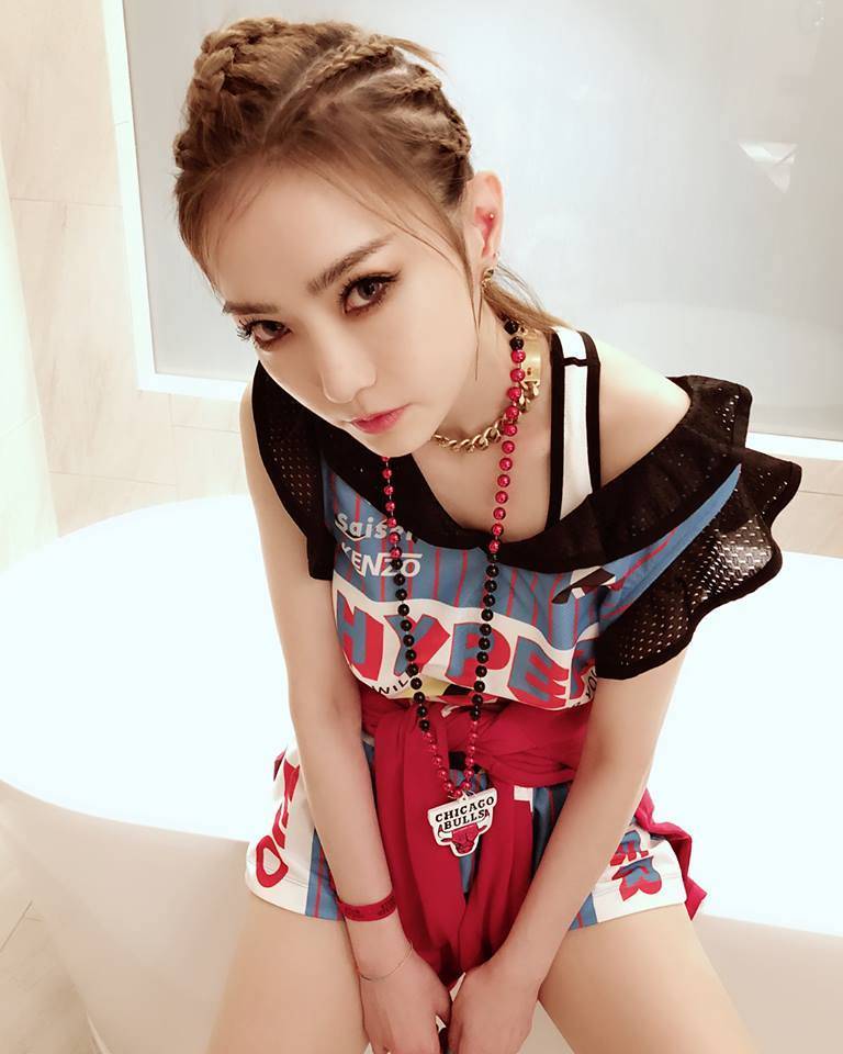 替父还2亿债务,反而前途尽毁,谢金燕有这样的父亲当真让人心疼