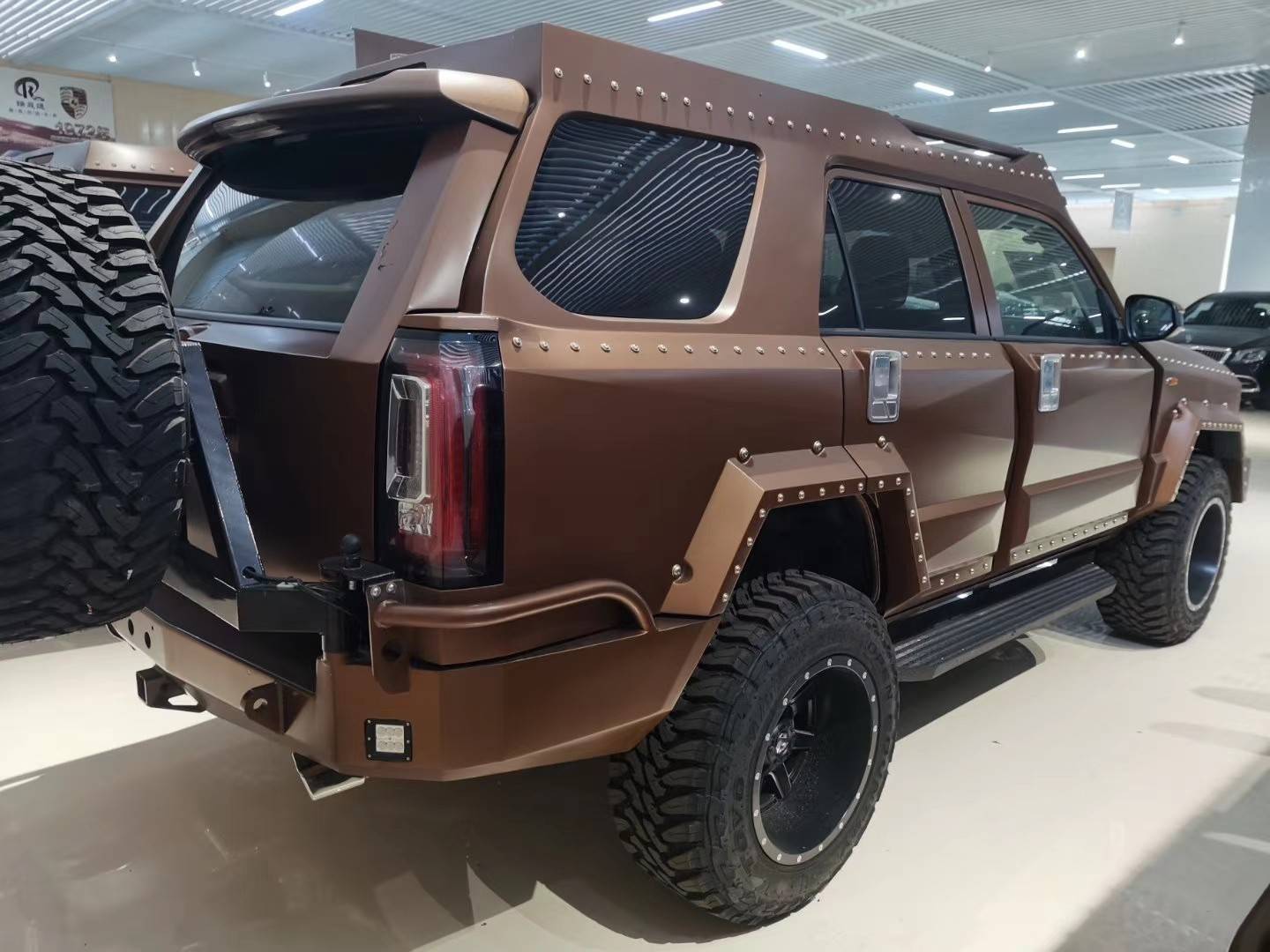 2020款乔治巴顿震撼越野装甲车酬宾价