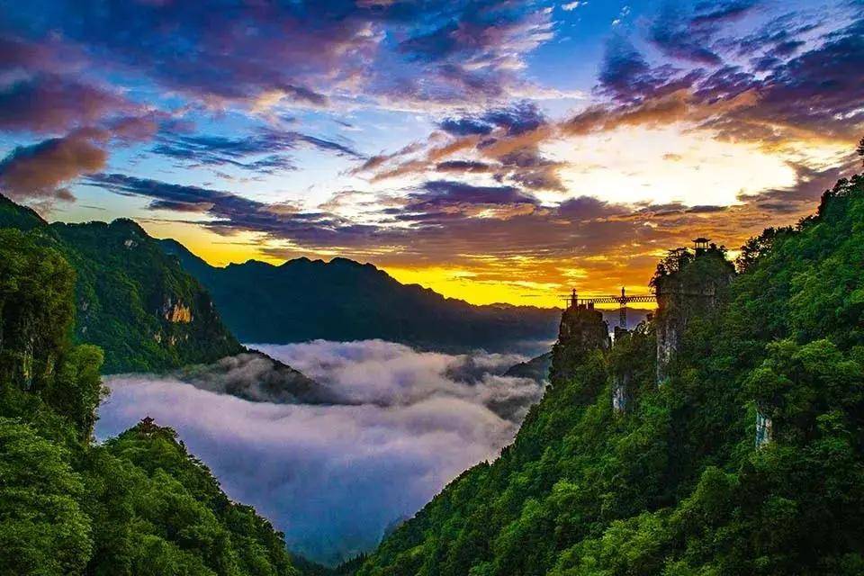 等你,一起去长阳,看日出又日落